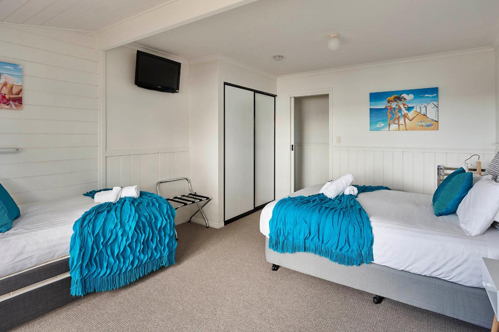 Kingfisher Cottage Beachfront At The Binalong Bay Kültér fotó